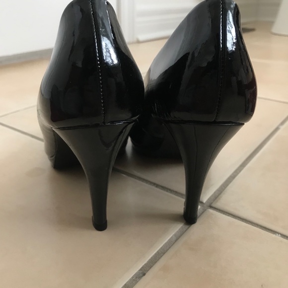Black Peep Toe Heels - Picture 6 of 7